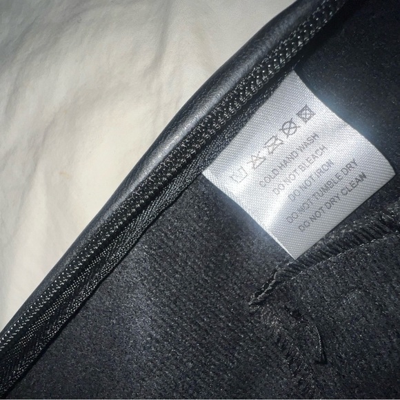 Meshki Leather Shorts - Picture 5 of 6